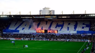 Strasbourg fans dislay a tifo before a Ligue 1 match