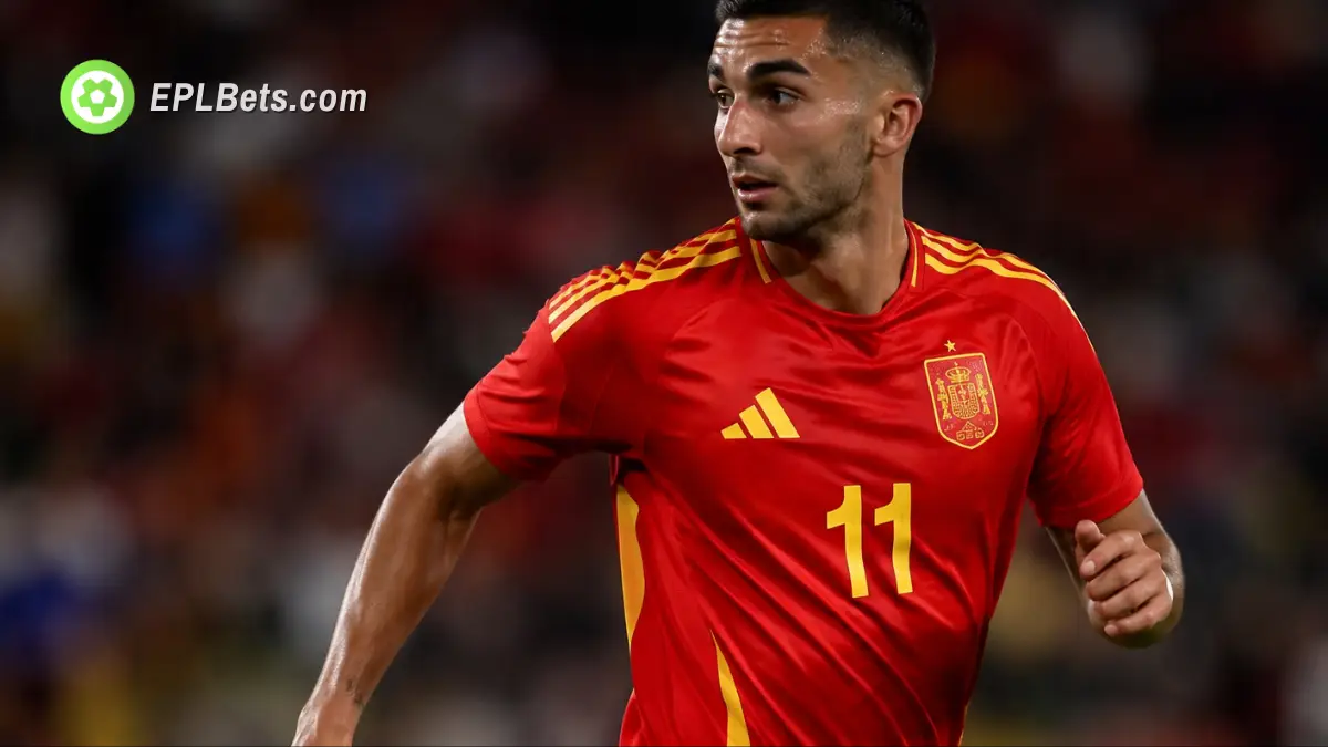 Ferran Torres in action, wearing a Spanish national team kit