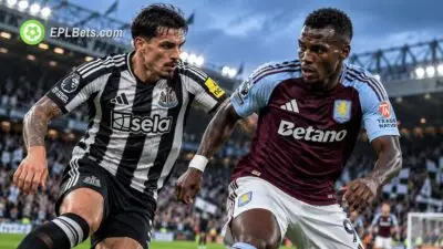 Ilustração de uma partida da Premier League em que um jogador do Newcastle United, com camisa listrada em preto e branco, enfrenta um jogador do Aston Villa, vestindo as cores bordô e azul.